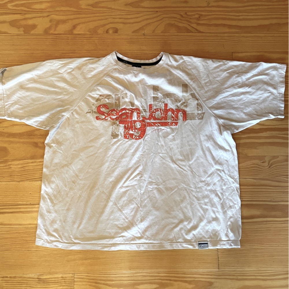 Vintage Sean John White Graphic Men's Shirt